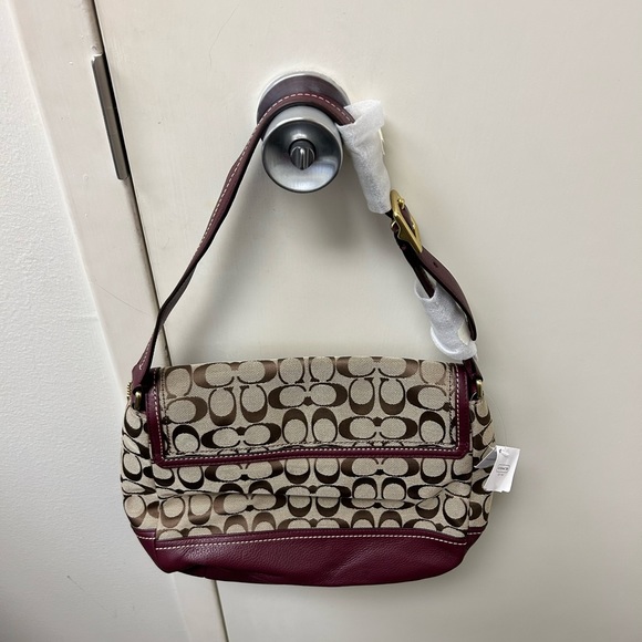 Brand new coach bag, never used. - Picture 2 of 5